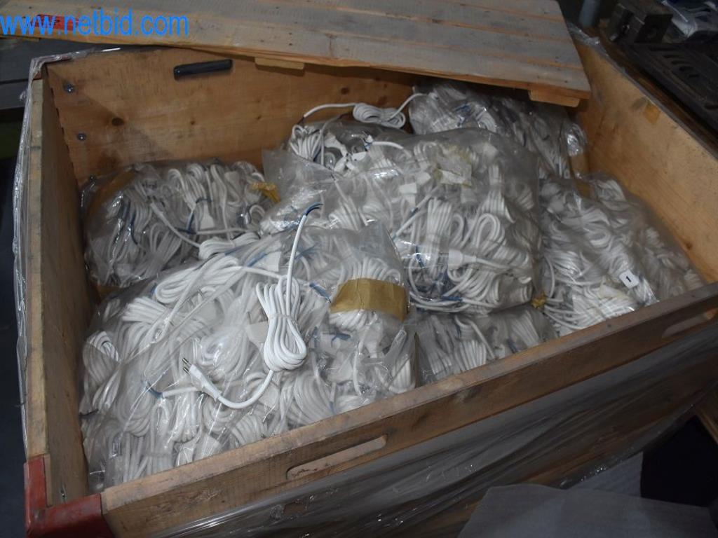 Na voljo so stroji, delovna oprema in dodatki vodilnega svetovnega proizvajalca sistemov za napenjanje verig-1