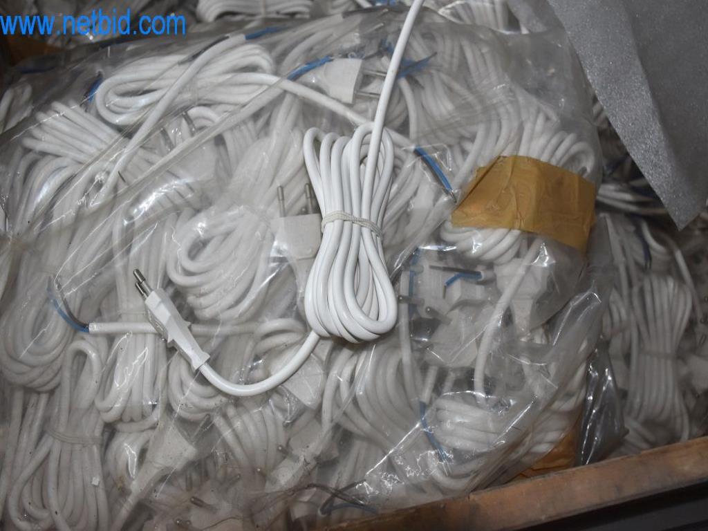 Na voljo so stroji, delovna oprema in dodatki vodilnega svetovnega proizvajalca sistemov za napenjanje verig-4