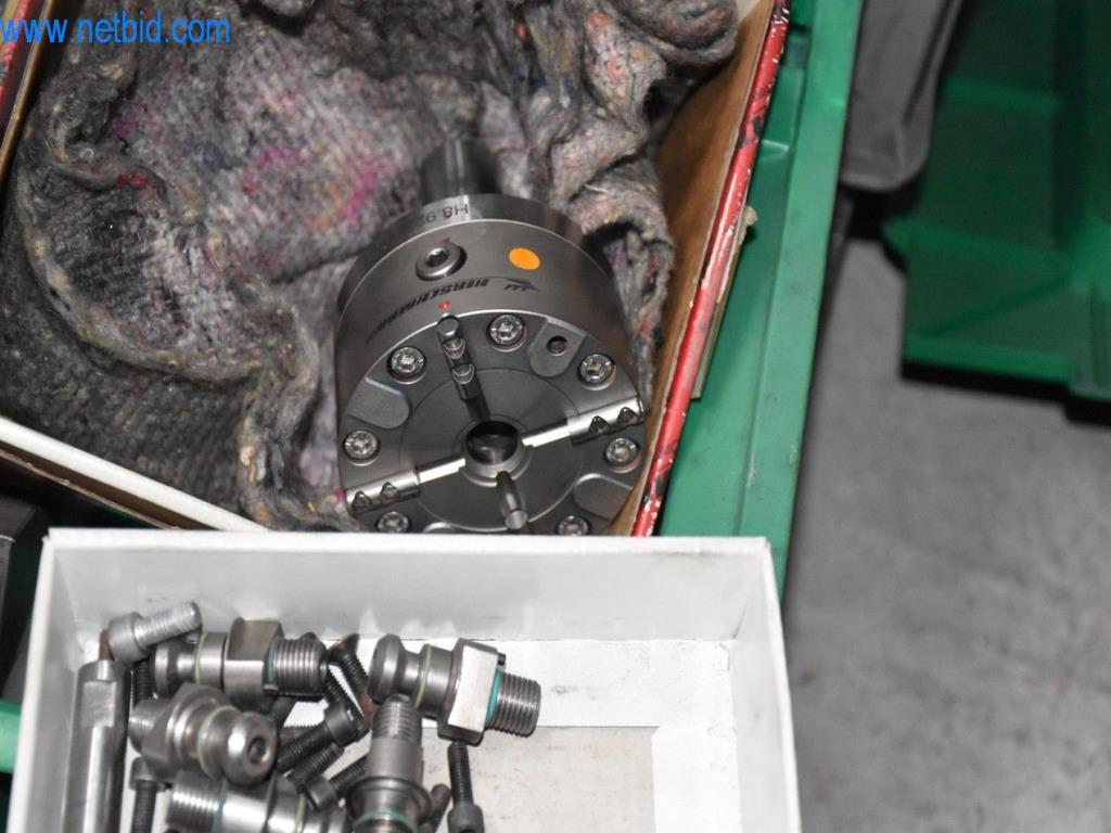 Máquinas, equipos operativos y accesorios de un líder mundial en el mercado de sistemas de tensado de cadenas.-6