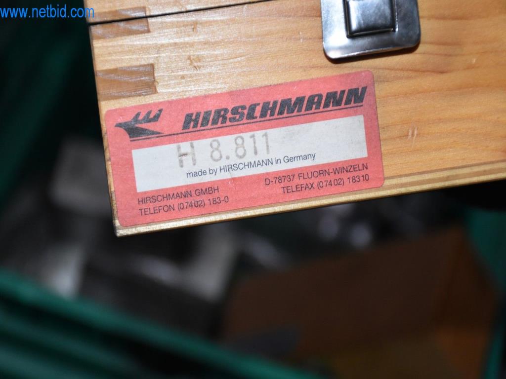 Máquinas, equipos operativos y accesorios de un líder mundial en el mercado de sistemas de tensado de cadenas.-8