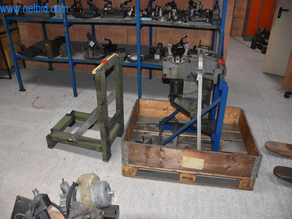 Stroje, provozní zařízení a příslušenství předního světového výrobce napínacích systémů řetězů jsou k dispozici.-3