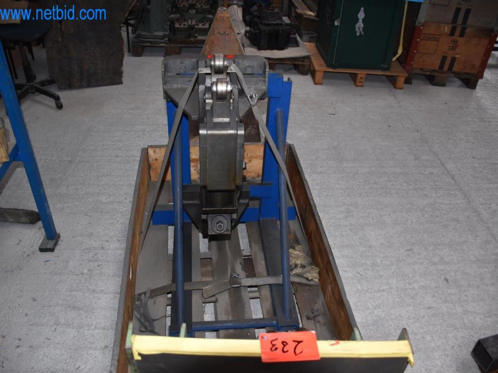 Stroje, provozní zařízení a příslušenství předního světového výrobce napínacích systémů řetězů jsou k dispozici.-5