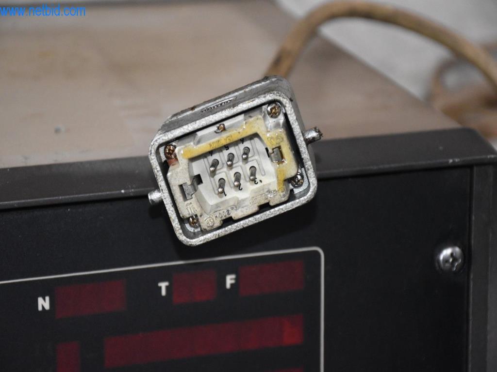 Disponibilização de máquinas, equipamento operacional e acessórios de um líder mundial de mercado para sistemas de tensionamento de correntes-6