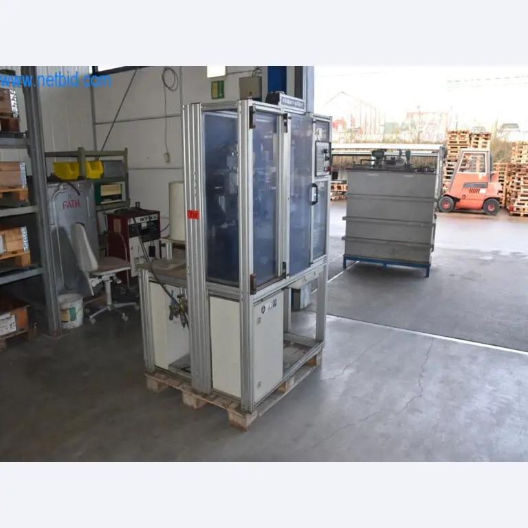 Na voljo so stroji, delovna oprema in dodatki vodilnega svetovnega proizvajalca sistemov za napenjanje verig-3