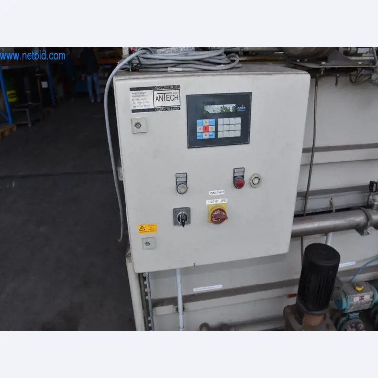 Stroje, provozní zařízení a příslušenství předního světového výrobce napínacích systémů řetězů jsou k dispozici.-2