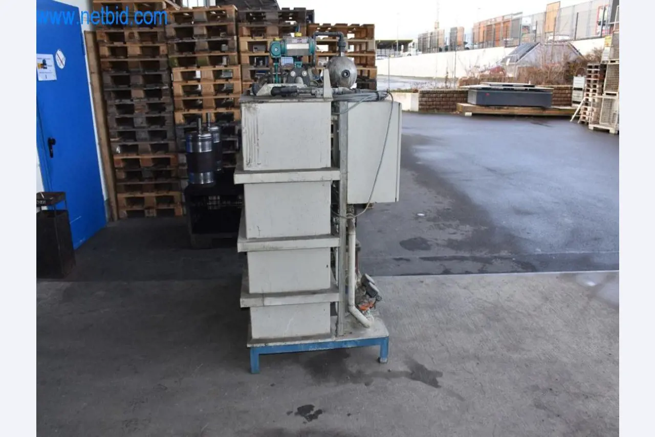 Stroje, provozní zařízení a příslušenství předního světového výrobce napínacích systémů řetězů jsou k dispozici.-5