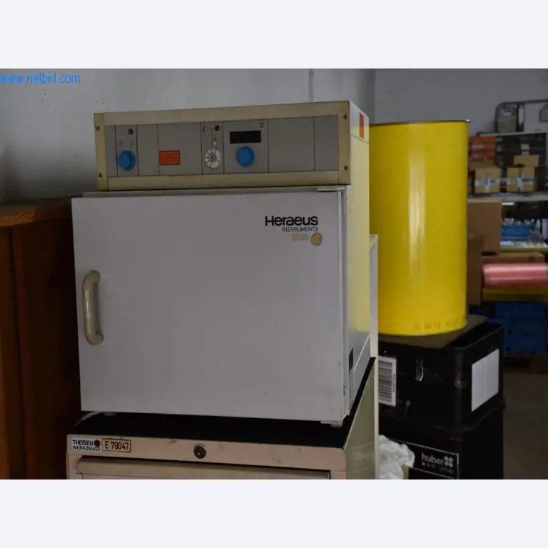 Máquinas, equipos operativos y accesorios de un líder mundial en el mercado de sistemas de tensado de cadenas.-2