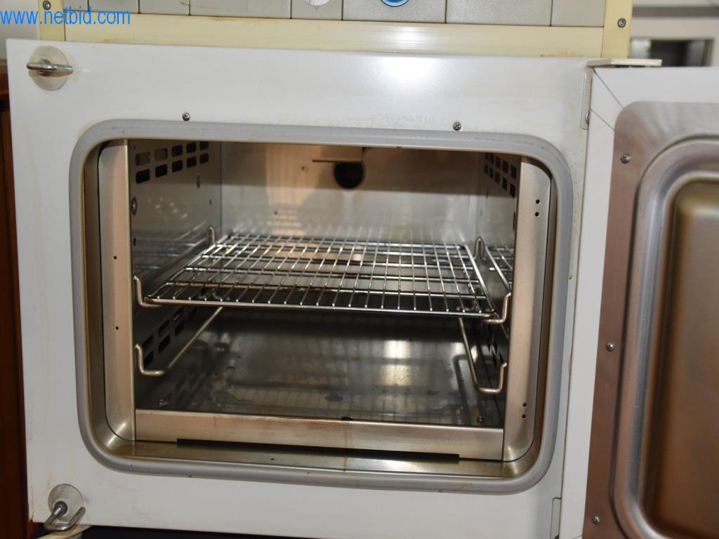 Máquinas, equipos operativos y accesorios de un líder mundial en el mercado de sistemas de tensado de cadenas.-3