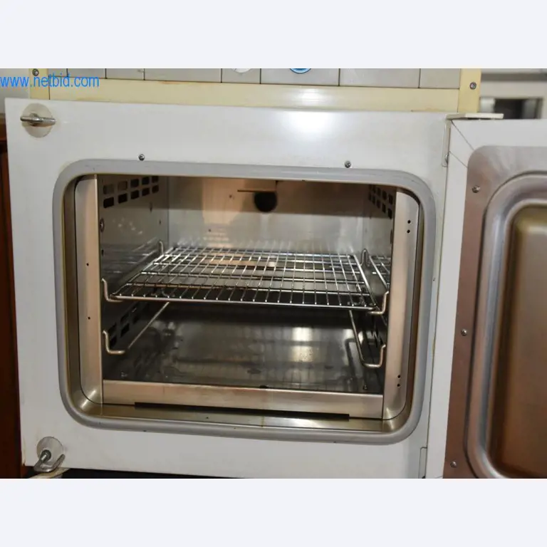 Máquinas, equipos operativos y accesorios de un líder mundial en el mercado de sistemas de tensado de cadenas.-3