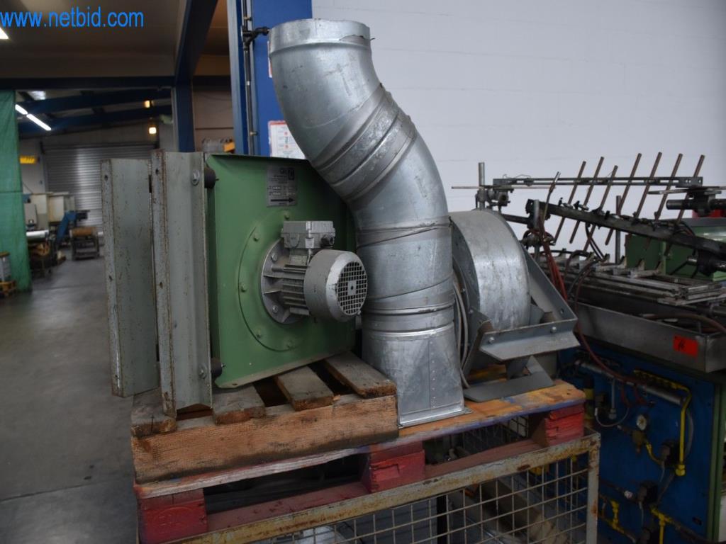 Máquinas, equipos operativos y accesorios de un líder mundial en el mercado de sistemas de tensado de cadenas.-2