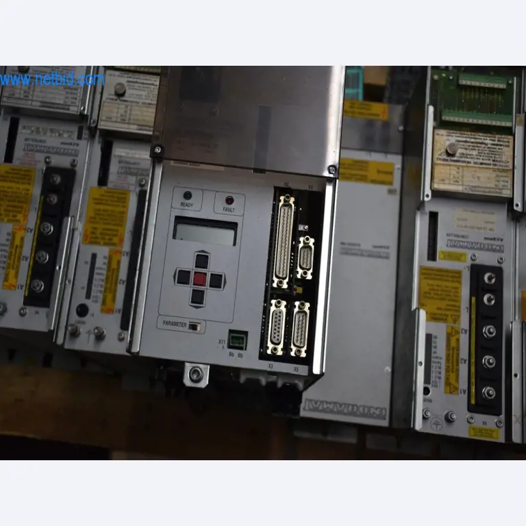 Disponibilização de máquinas, equipamento operacional e acessórios de um líder mundial de mercado para sistemas de tensionamento de correntes-6