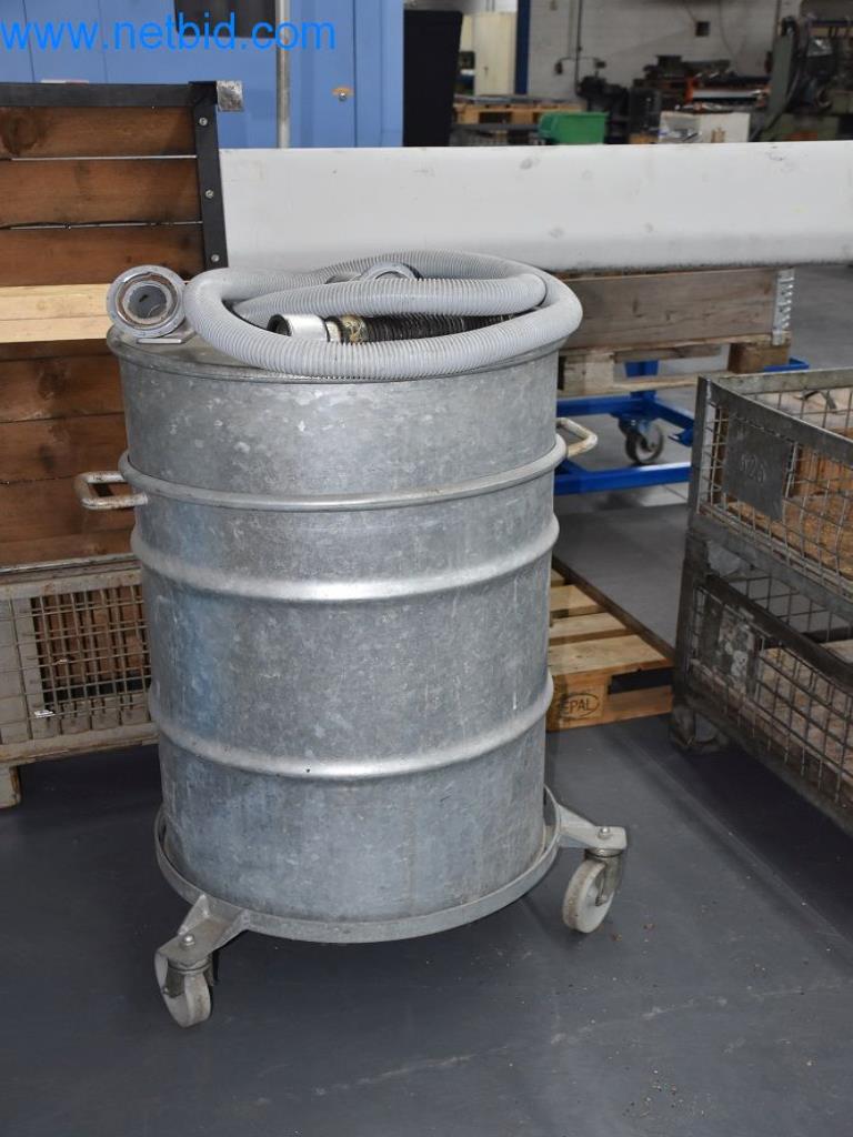 Máquinas, equipos operativos y accesorios de un líder mundial en el mercado de sistemas de tensado de cadenas.-5