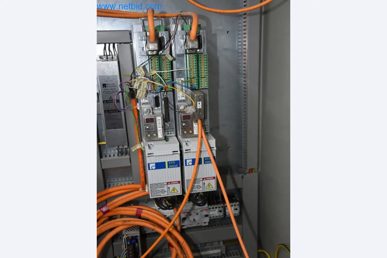 Na voljo so stroji, delovna oprema in dodatki vodilnega svetovnega proizvajalca sistemov za napenjanje verig-3