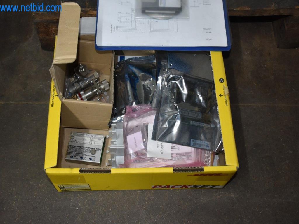 Na voljo so stroji, delovna oprema in dodatki vodilnega svetovnega proizvajalca sistemov za napenjanje verig-6