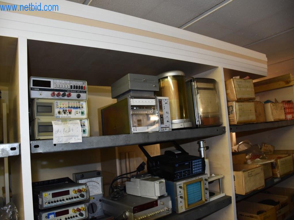 Stroje, provozní zařízení a příslušenství předního světového výrobce napínacích systémů řetězů jsou k dispozici.-25