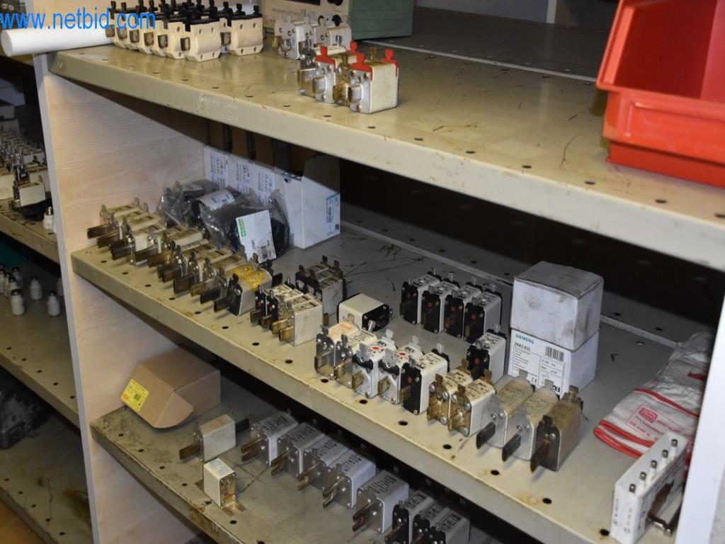 Stroje, provozní zařízení a příslušenství předního světového výrobce napínacích systémů řetězů jsou k dispozici.-2