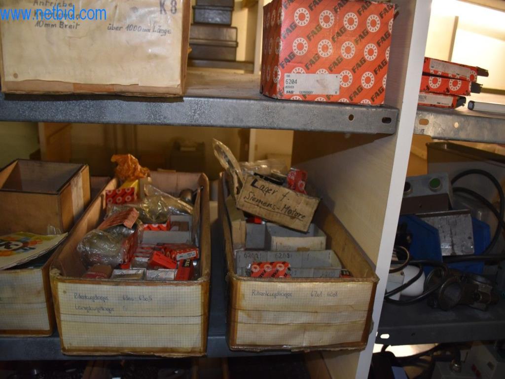 Stroje, provozní zařízení a příslušenství předního světového výrobce napínacích systémů řetězů jsou k dispozici.-3