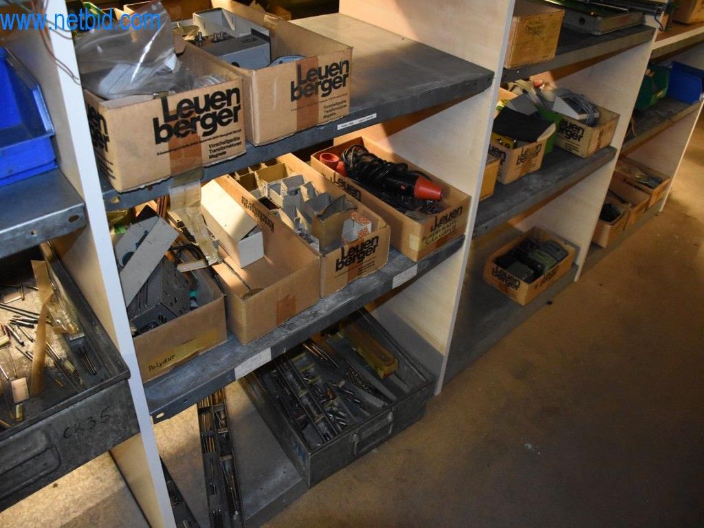 Stroje, provozní zařízení a příslušenství předního světového výrobce napínacích systémů řetězů jsou k dispozici.-5