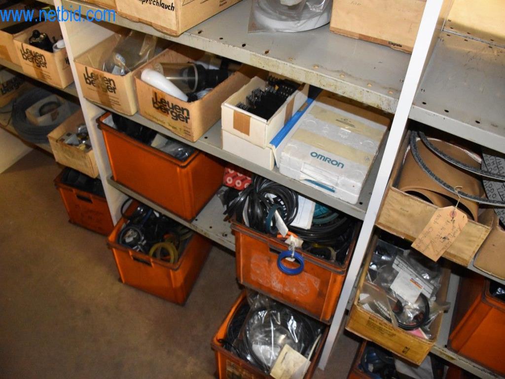 Stroje, provozní zařízení a příslušenství předního světového výrobce napínacích systémů řetězů jsou k dispozici.-6