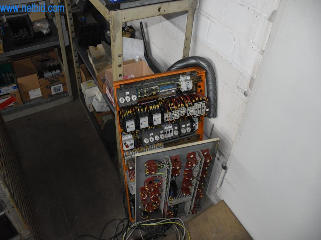 Na voljo so stroji, delovna oprema in dodatki vodilnega svetovnega proizvajalca sistemov za napenjanje verig-5