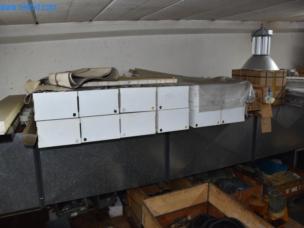 Máquinas, equipos operativos y accesorios de un líder mundial en el mercado de sistemas de tensado de cadenas.-15