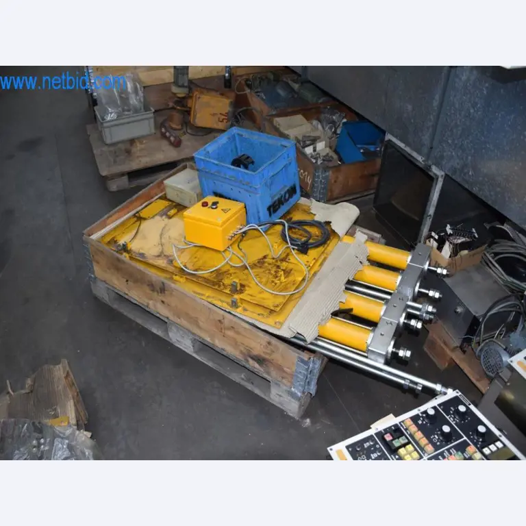 Disponibilização de máquinas, equipamento operacional e acessórios de um líder mundial de mercado para sistemas de tensionamento de correntes-1