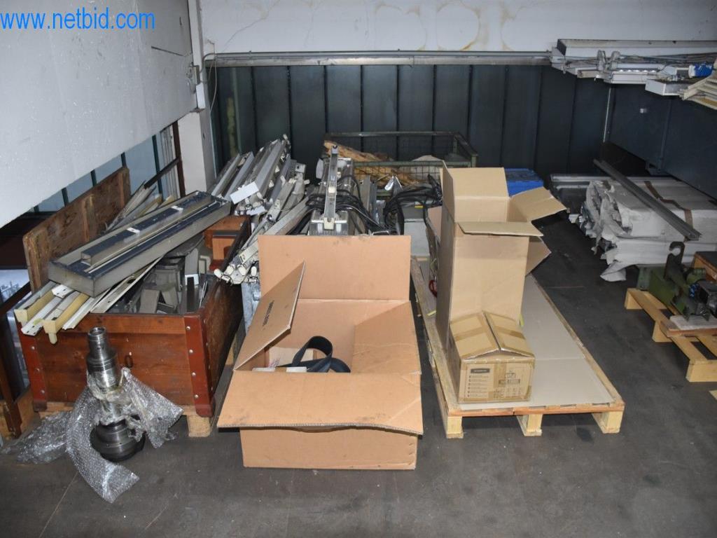 Máquinas, equipos operativos y accesorios de un líder mundial en el mercado de sistemas de tensado de cadenas.-2