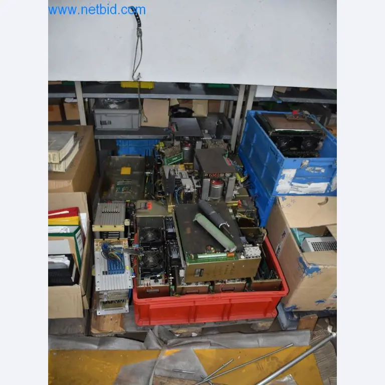Disponibilização de máquinas, equipamento operacional e acessórios de um líder mundial de mercado para sistemas de tensionamento de correntes-3