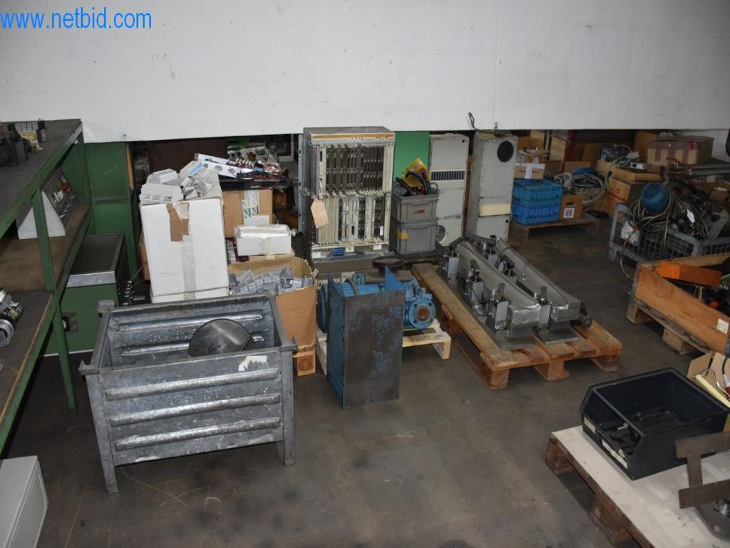 Máquinas, equipos operativos y accesorios de un líder mundial en el mercado de sistemas de tensado de cadenas.-2