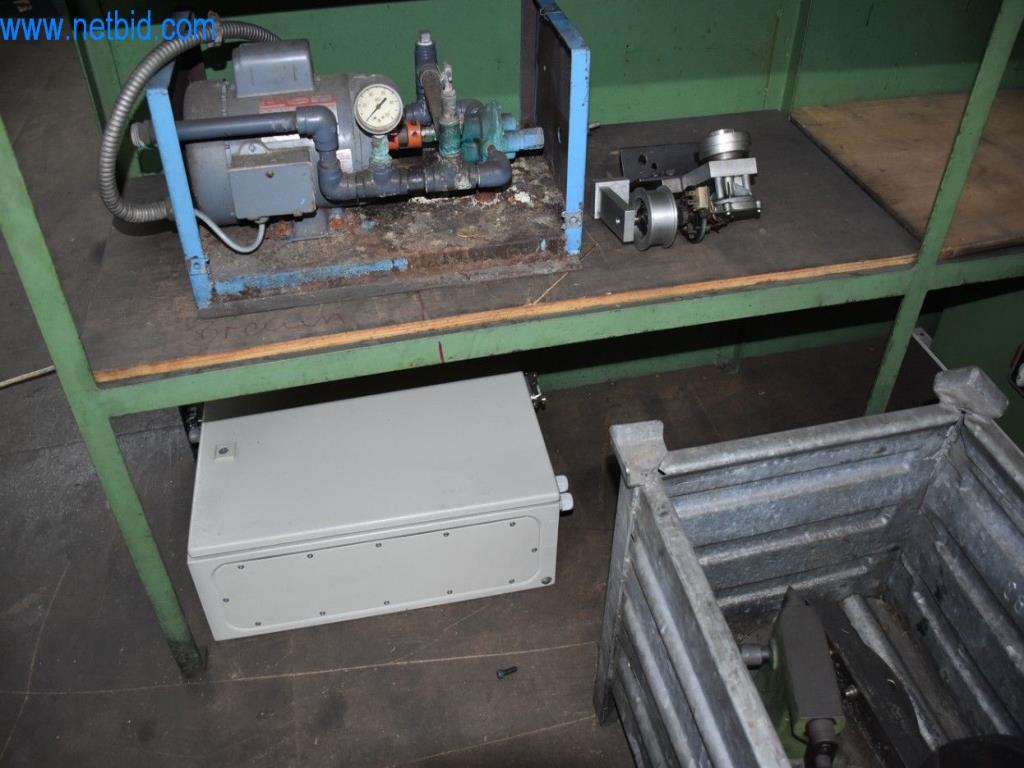 Máquinas, equipos operativos y accesorios de un líder mundial en el mercado de sistemas de tensado de cadenas.-3