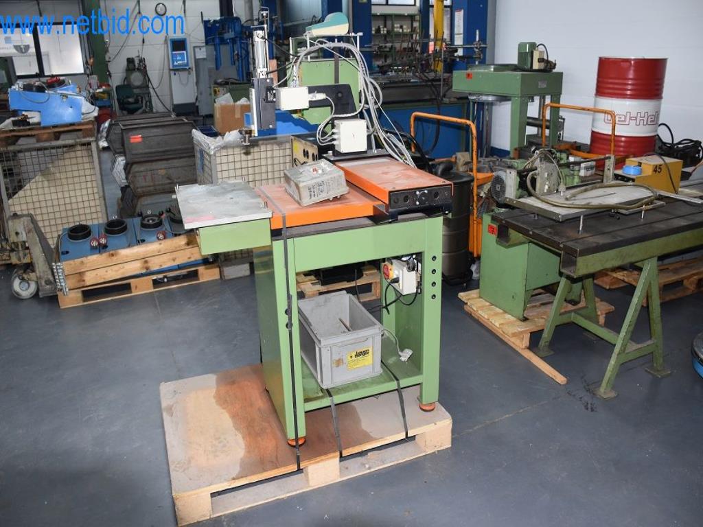 Frei werdende Maschinen, Betriebseinrichtungen und Zubehör eines Weltmarktführers für Kettenspannsysteme-1