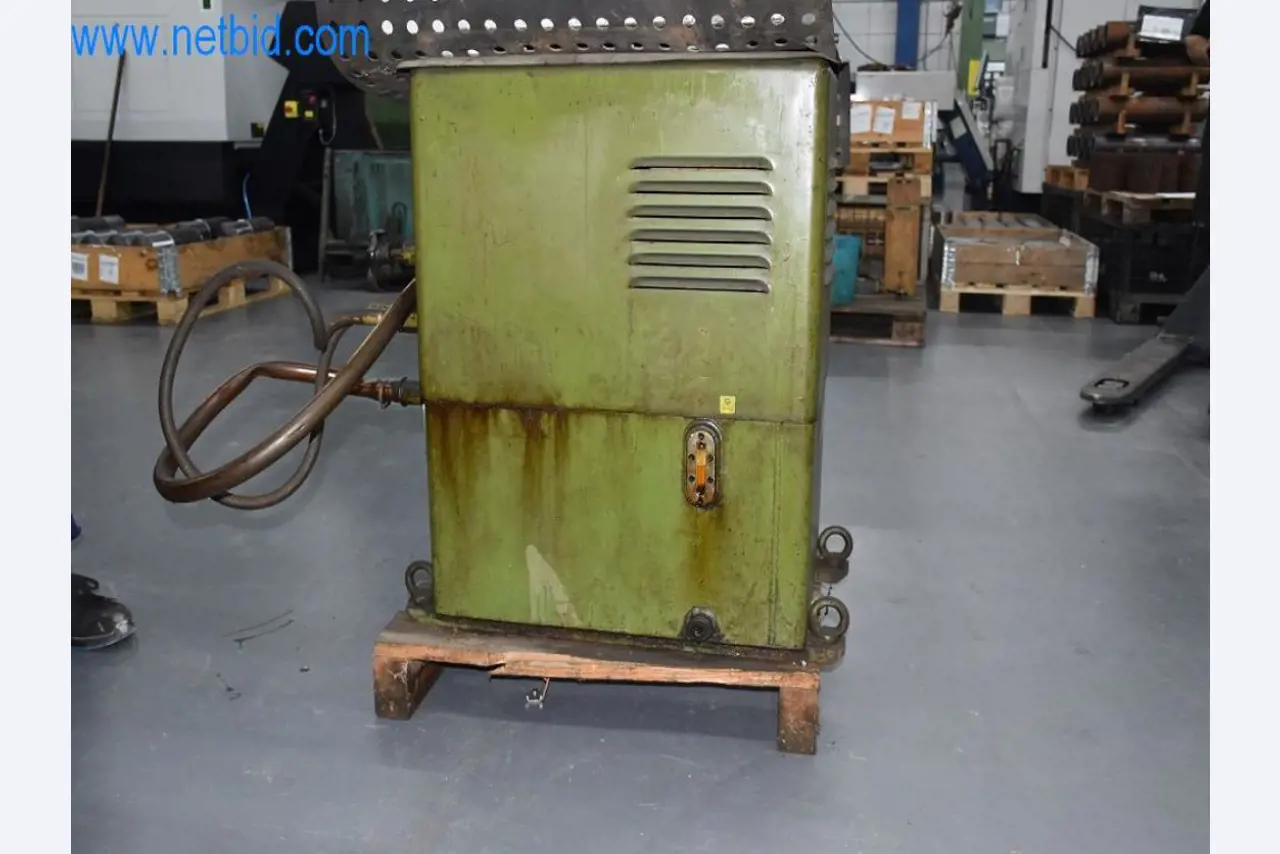 Maszyny, sprzęt operacyjny i akcesoria światowego lidera na rynku systemów napinania łańcuchów stają się dostępne.-3