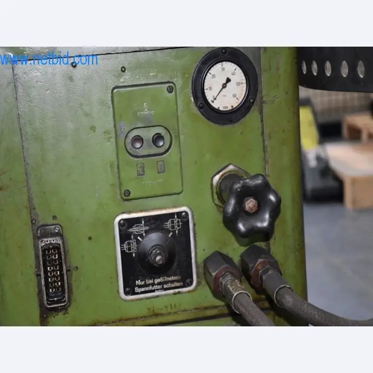 Maszyny, sprzęt operacyjny i akcesoria światowego lidera na rynku systemów napinania łańcuchów stają się dostępne.-4