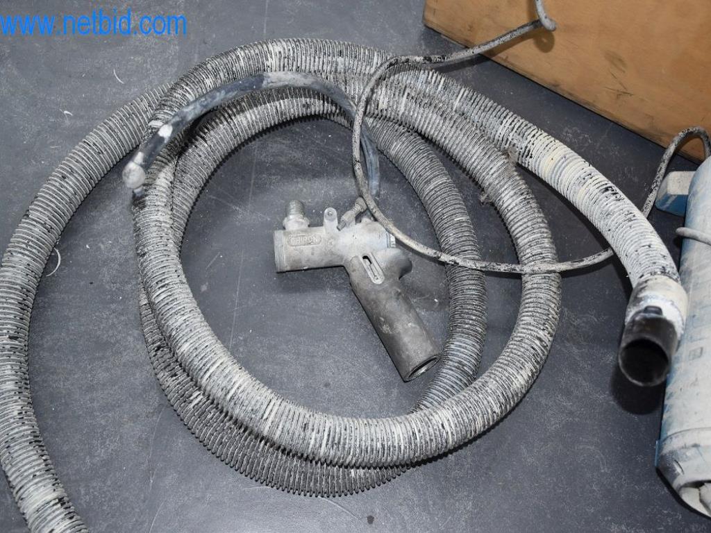 Máquinas, equipos operativos y accesorios de un líder mundial en el mercado de sistemas de tensado de cadenas.-4