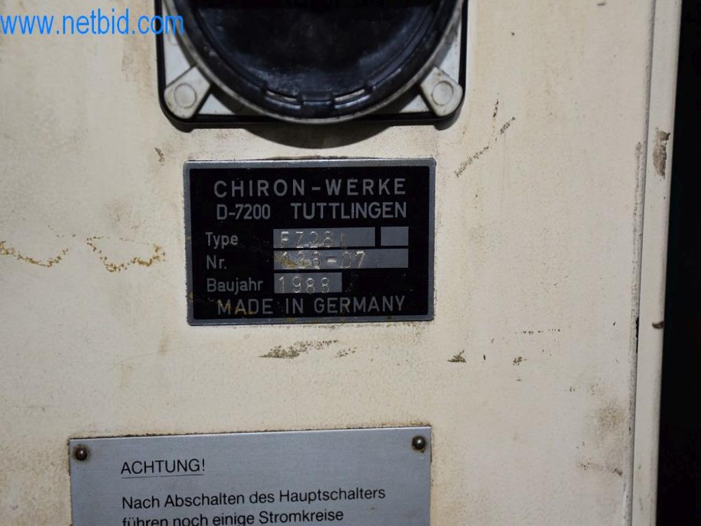 Na voljo so stroji, delovna oprema in dodatki vodilnega svetovnega proizvajalca sistemov za napenjanje verig-12