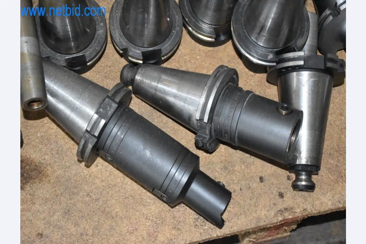 Stroje, provozní zařízení a příslušenství předního světového výrobce napínacích systémů řetězů jsou k dispozici.-3