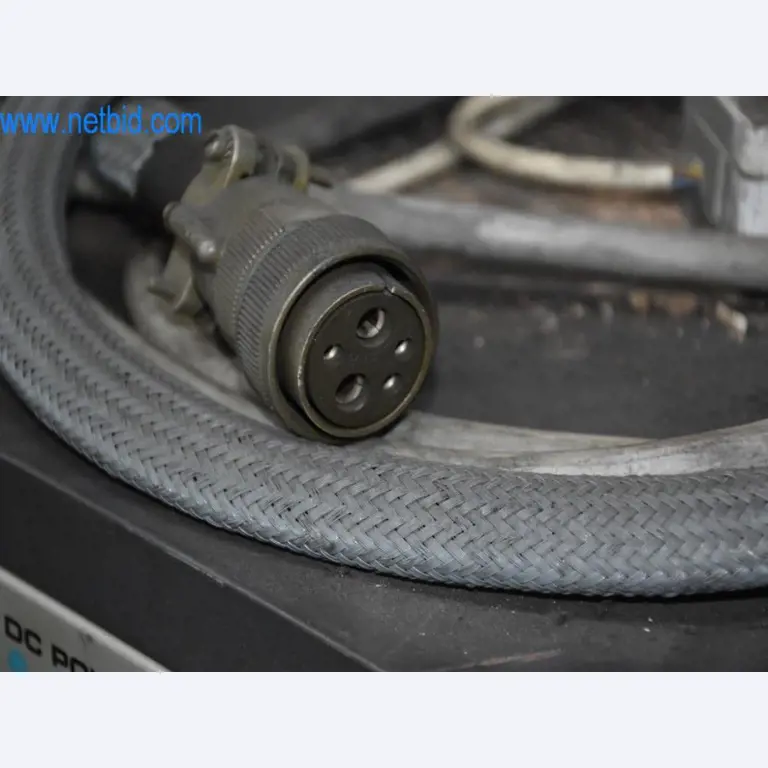 Na voljo so stroji, delovna oprema in dodatki vodilnega svetovnega proizvajalca sistemov za napenjanje verig-4