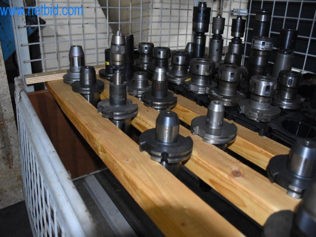 Na voljo so stroji, delovna oprema in dodatki vodilnega svetovnega proizvajalca sistemov za napenjanje verig-5