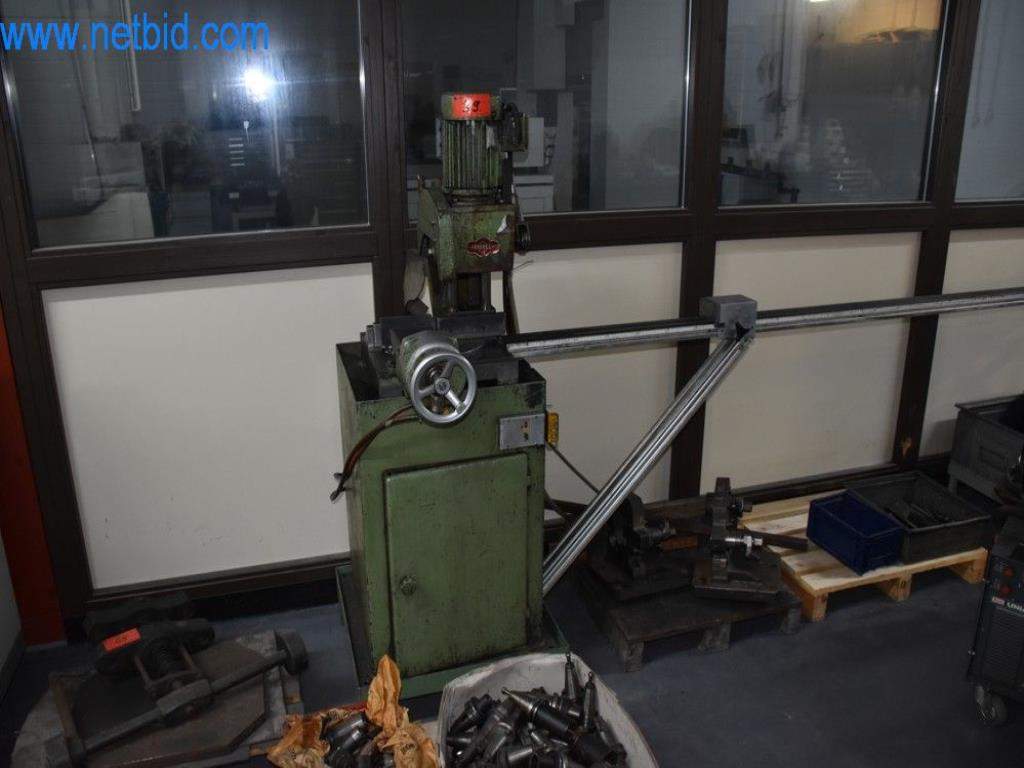 Na voljo so stroji, delovna oprema in dodatki vodilnega svetovnega proizvajalca sistemov za napenjanje verig-3