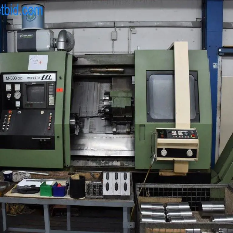 CNC stružnica Mondiale M-600 CNC