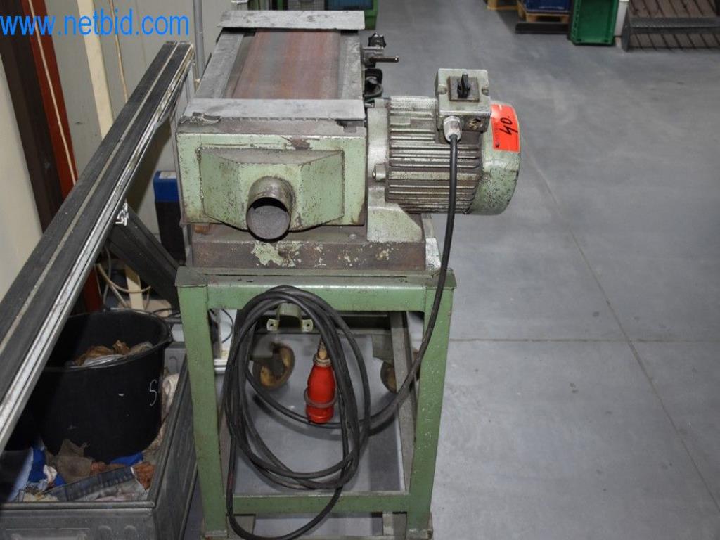 Disponibilização de máquinas, equipamento operacional e acessórios de um líder mundial de mercado para sistemas de tensionamento de correntes-2