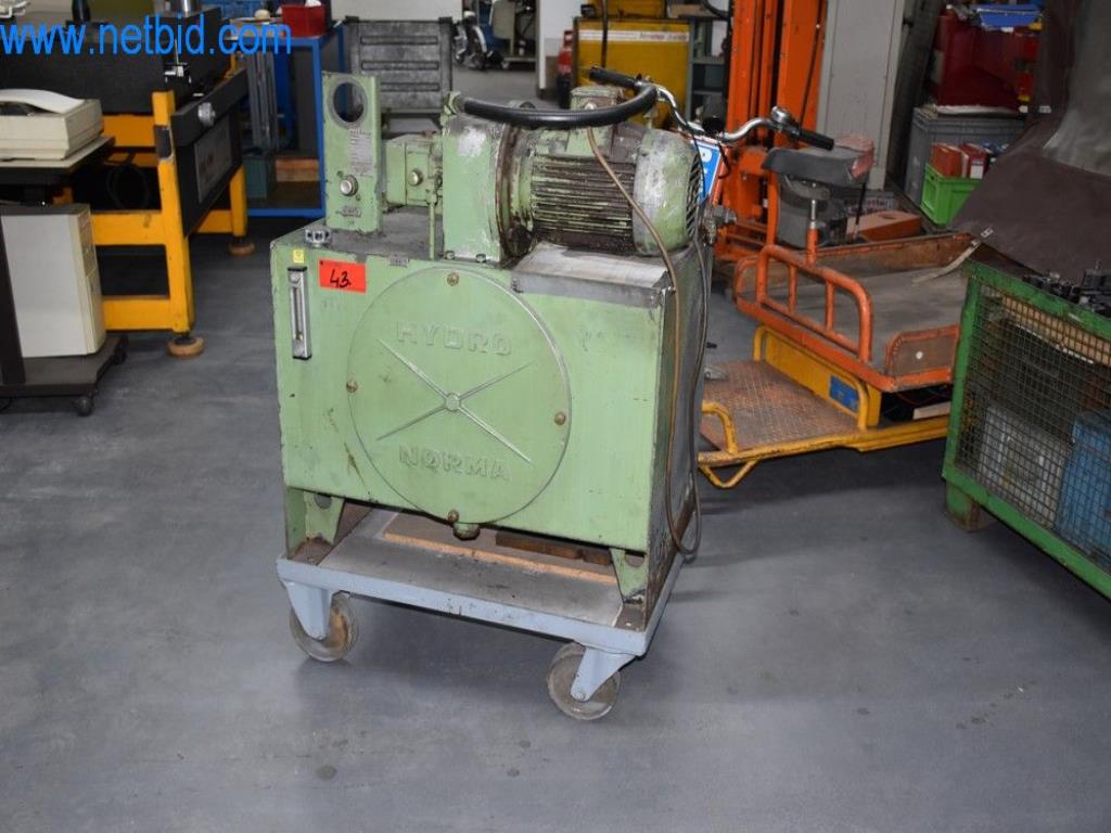 Máquinas, equipos operativos y accesorios de un líder mundial en el mercado de sistemas de tensado de cadenas.-1