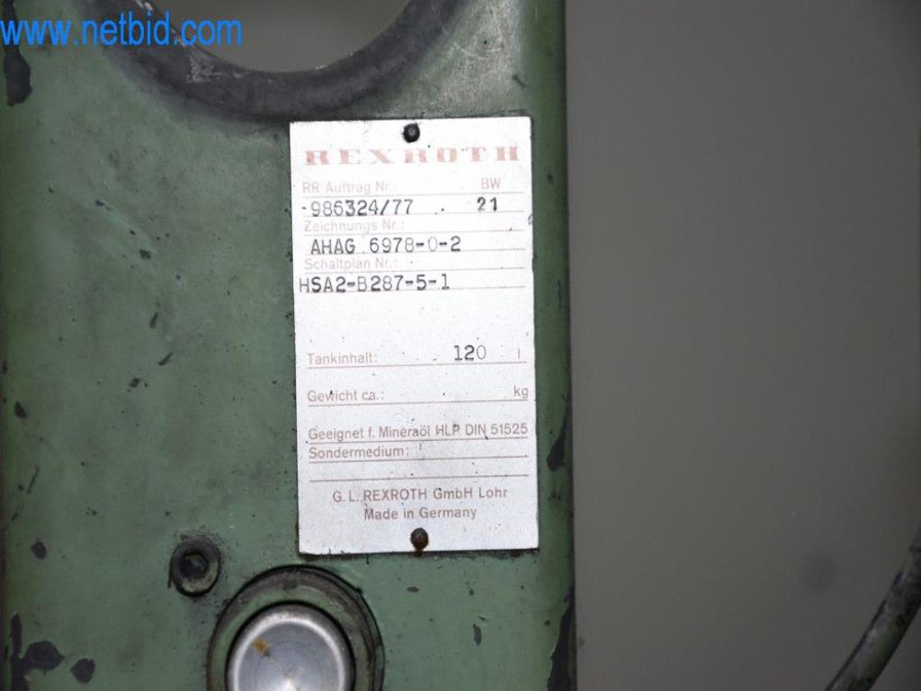 Máquinas, equipos operativos y accesorios de un líder mundial en el mercado de sistemas de tensado de cadenas.-4