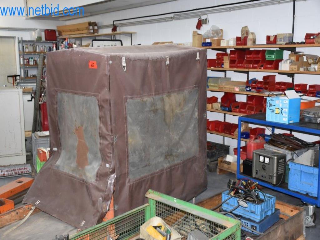 Stroje, provozní zařízení a příslušenství předního světového výrobce napínacích systémů řetězů jsou k dispozici.-2