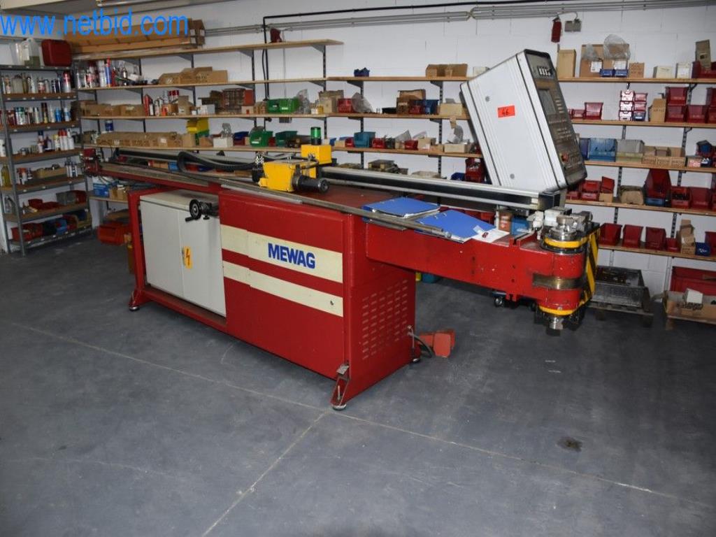 Máquinas, equipos operativos y accesorios de un líder mundial en el mercado de sistemas de tensado de cadenas.-1