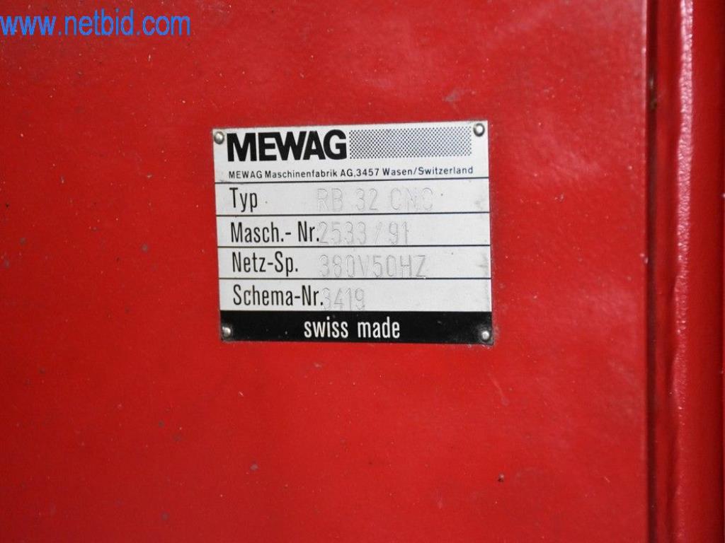 Máquinas, equipos operativos y accesorios de un líder mundial en el mercado de sistemas de tensado de cadenas.-6