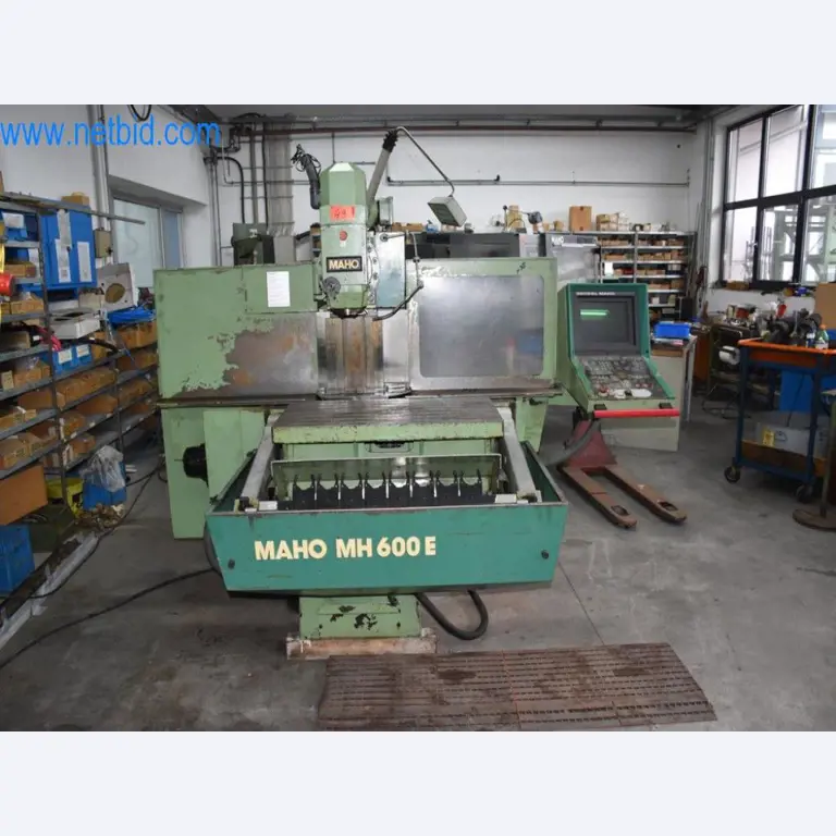 Machines, operating equipment and accessories of a world market leader for chain tensioning systems-1