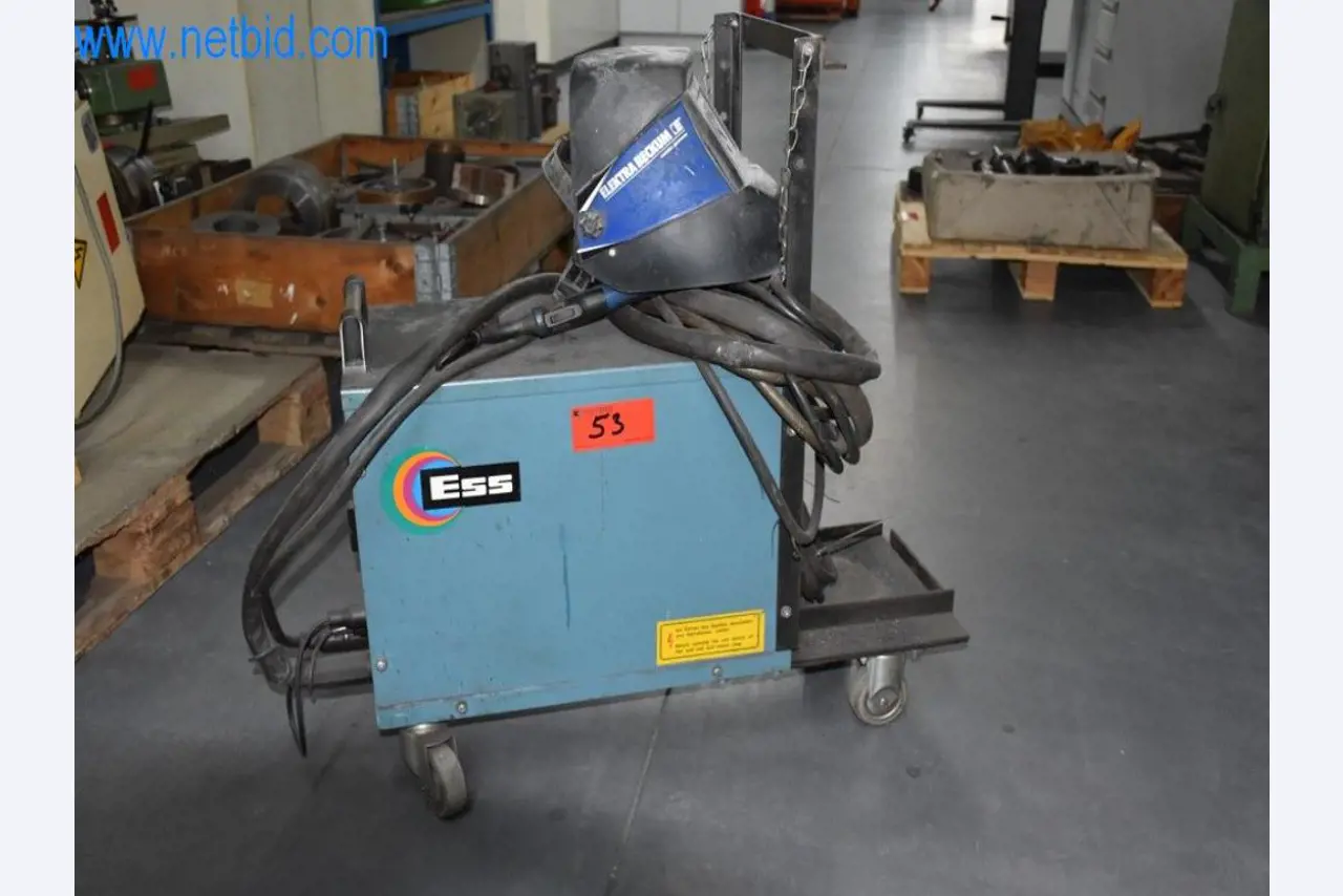 Máquinas, equipos operativos y accesorios de un líder mundial en el mercado de sistemas de tensado de cadenas.-3