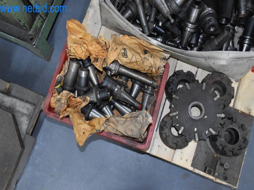 Maszyny, sprzęt operacyjny i akcesoria światowego lidera na rynku systemów napinania łańcuchów stają się dostępne.-4