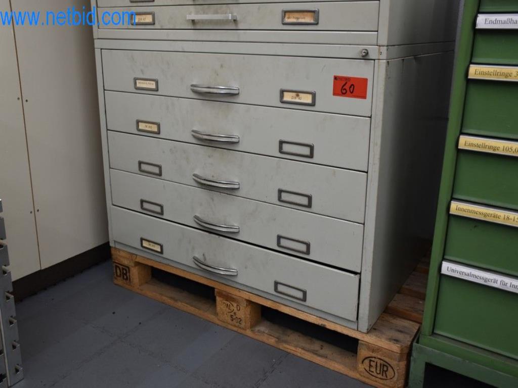 Stroje, provozní zařízení a příslušenství předního světového výrobce napínacích systémů řetězů jsou k dispozici.-2